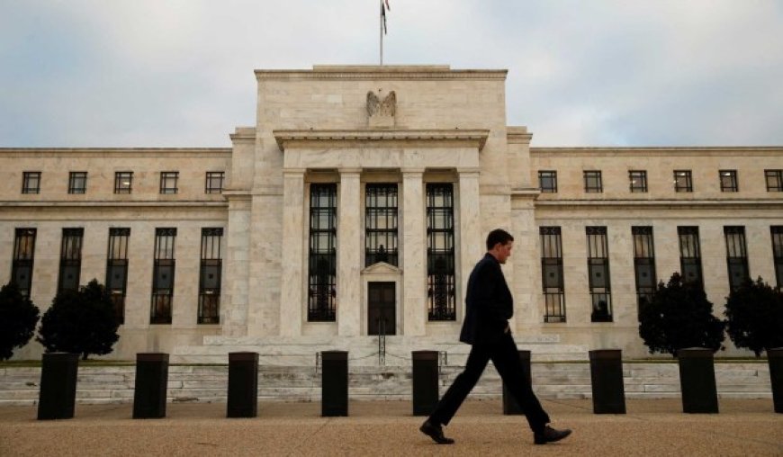 Let Markets Determine the Money Supply