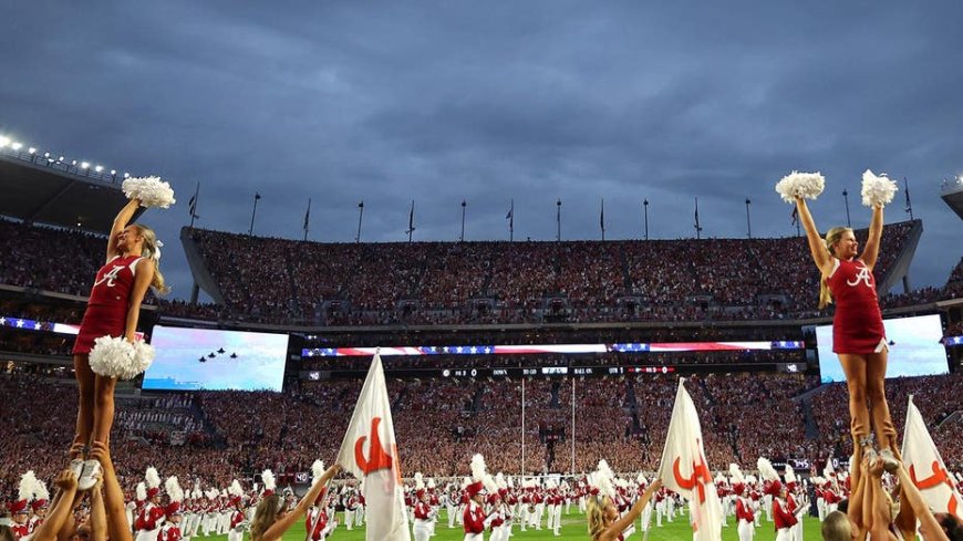 Watch as OutKick's Trey Wallace braves Hurricane Isaias' before Alabama-Georgia showdown in Tuscaloosa