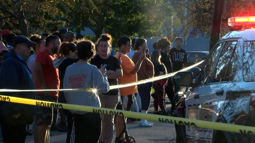 Fourteen killed in two separate US mass shootings