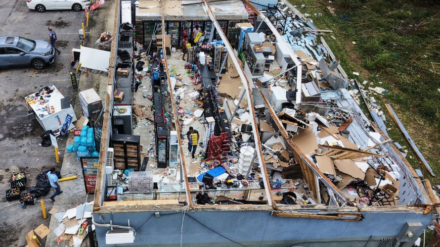 Four dead after Hurricane Isaias crashes into US - as Mexico braces itself for Category 4 storm