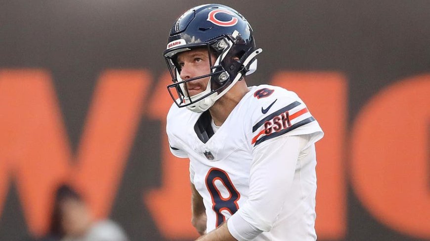 Bears kicker goes viral after trying to trip Packers receiver who decked Chicago coach on sideline
